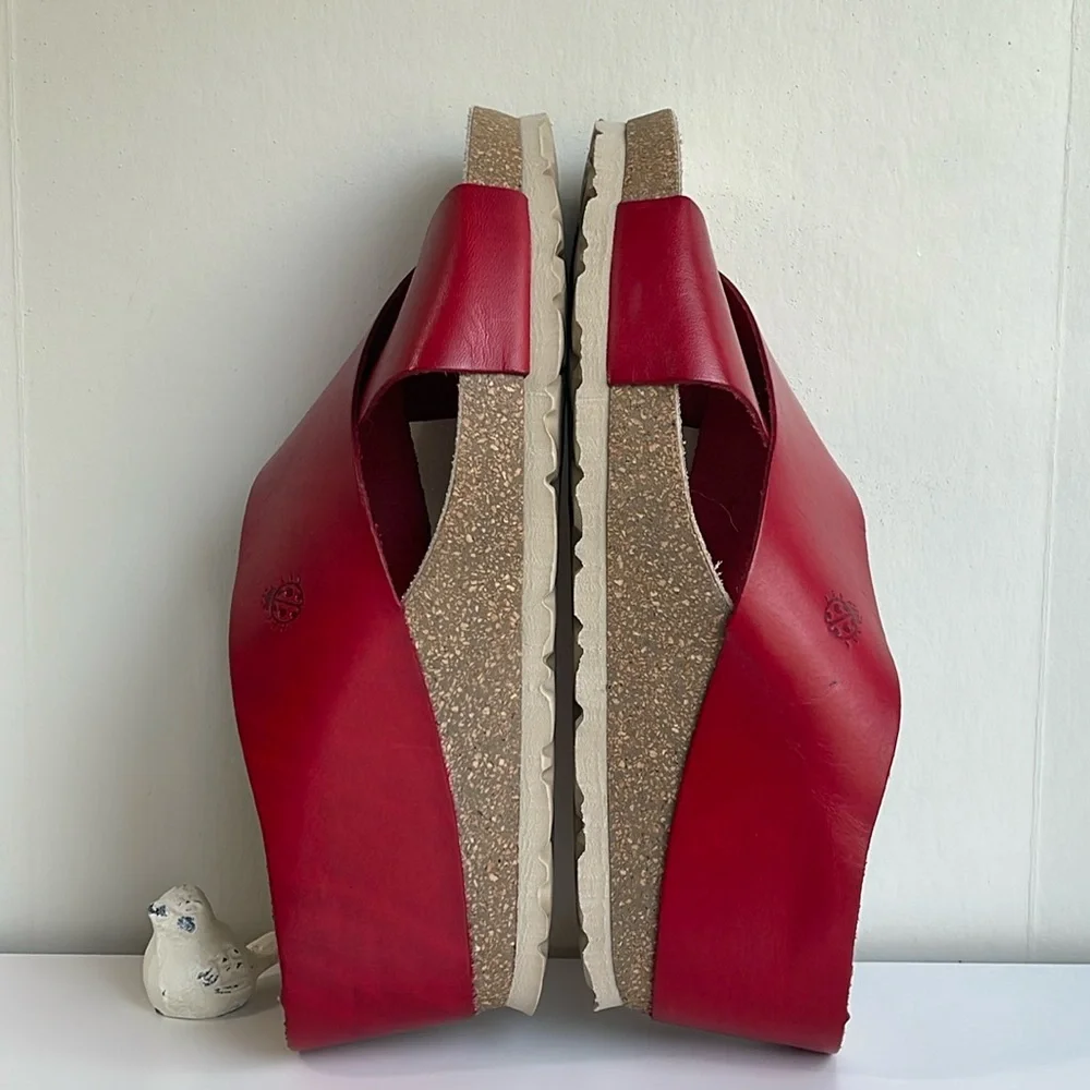 Yokono Mora Red Leather Sandals Size 7.5 🆕